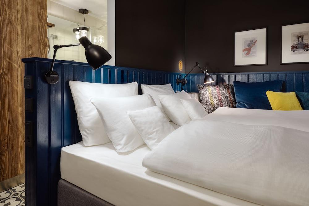Hotel Me And Mainz, By Hyatt 4*
